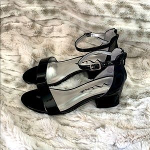 Nina girls black patent heels
